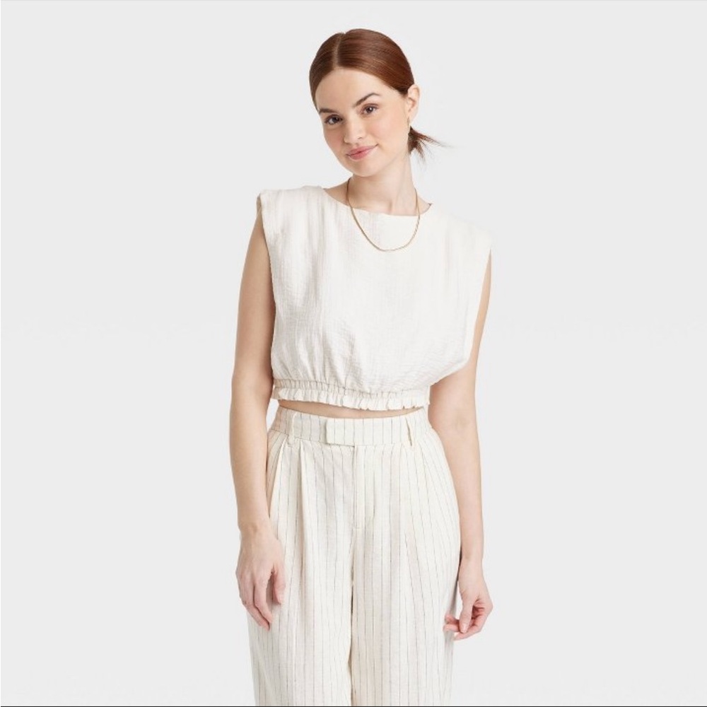 Short-Sleeve Slim-Fit Extended-Shoulder
Gauze Tank Top